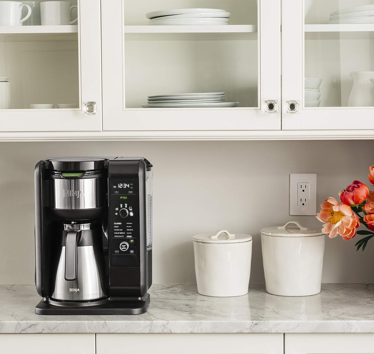 Shark Ninja CP307 Hot and Cold Brewed System W/Thermal Carafe Coffee Maker, Black